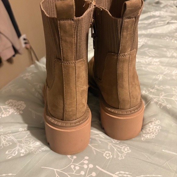 Universal Thread chunky boot - Picture 4 of 5